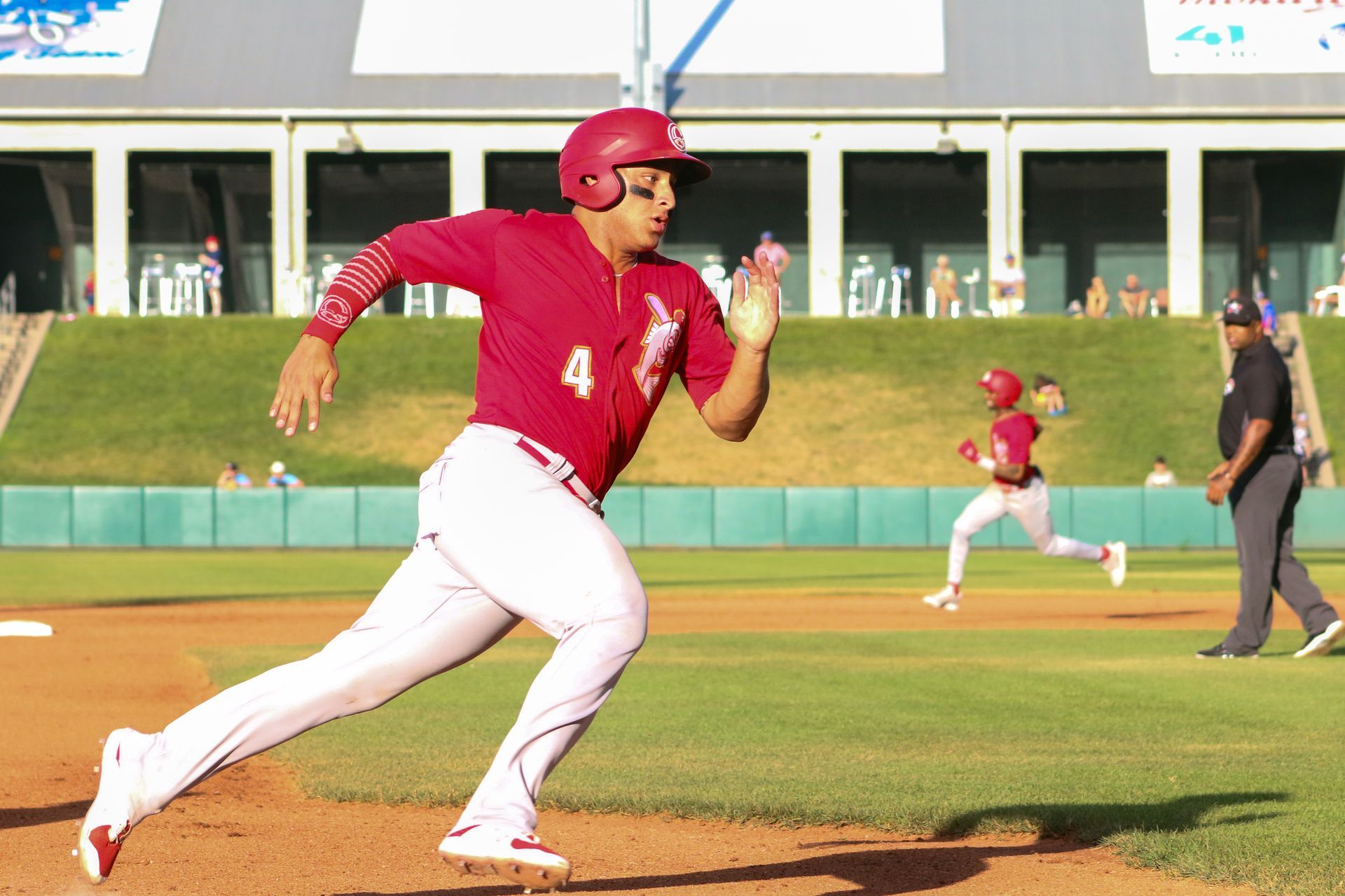 This afternoon in Kansas City, Kansas, the Goldeyes are wearing