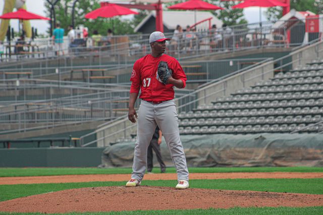 This afternoon in Kansas City, Kansas, the Goldeyes are wearing