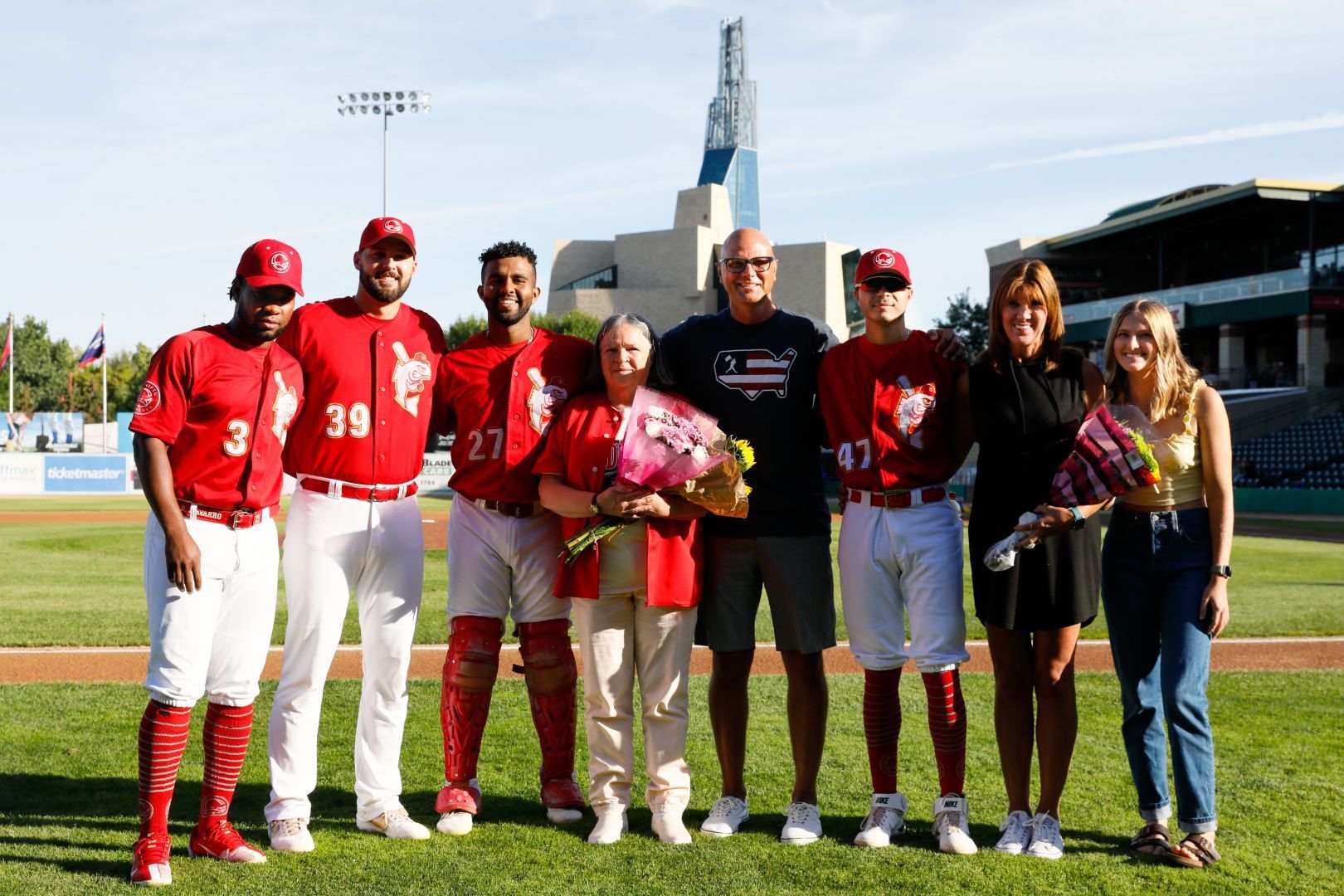 Host families and players from the 2022 season
