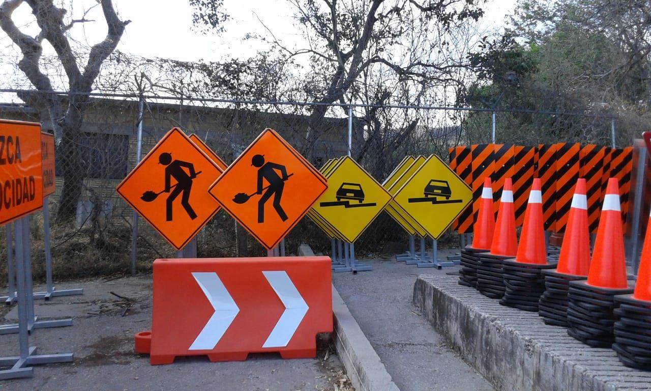 Equipos y Señalamientos Viales