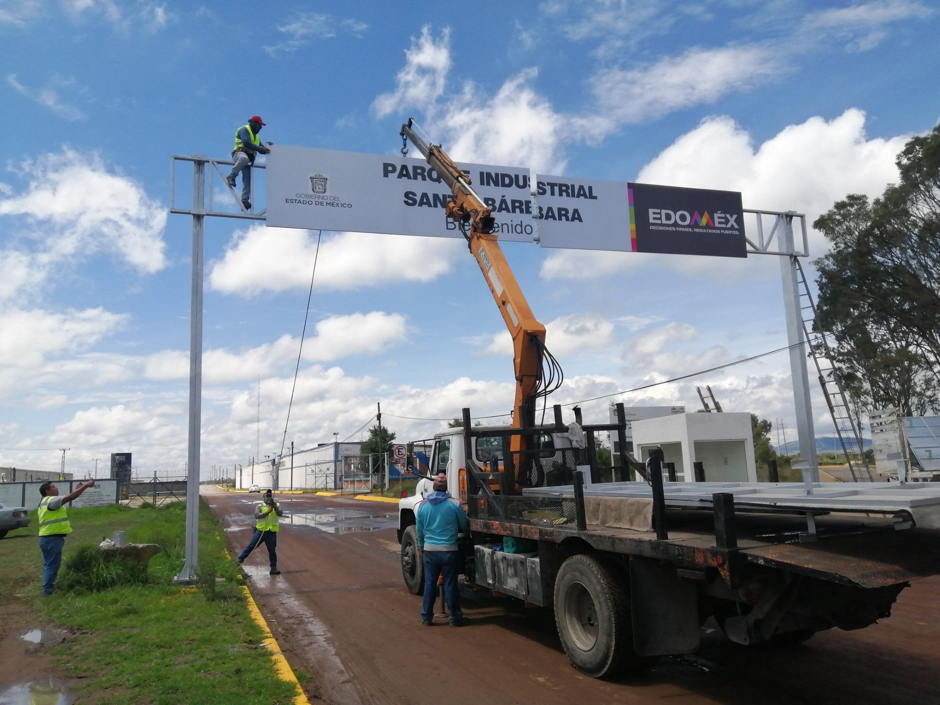 Equipos y Señalamientos Viales