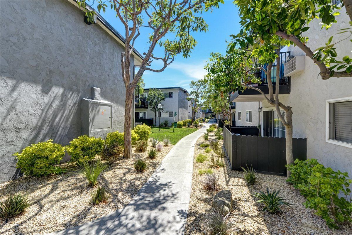 Villa Del Sur apartment building from walk way