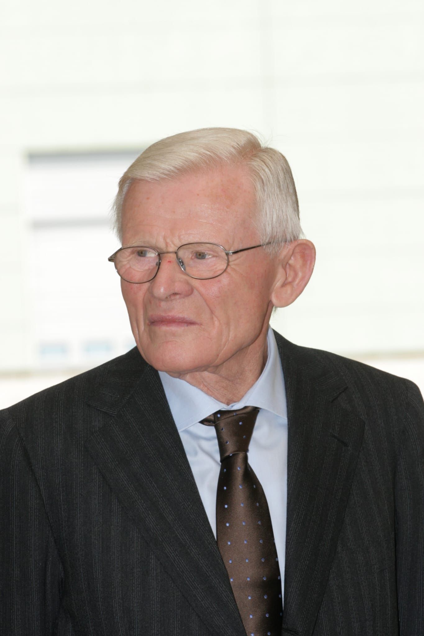 necrologio Luigi Artoni