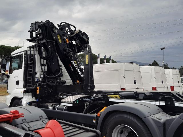 Gru per autocarro per la raccolta di rottami