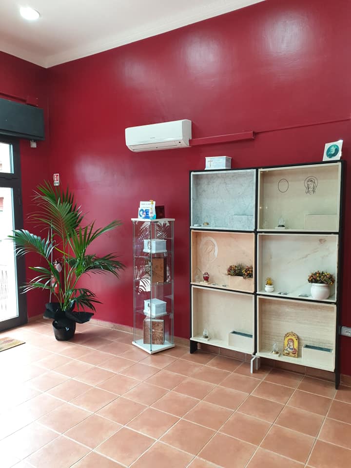 sala interna di un'impresa funebre