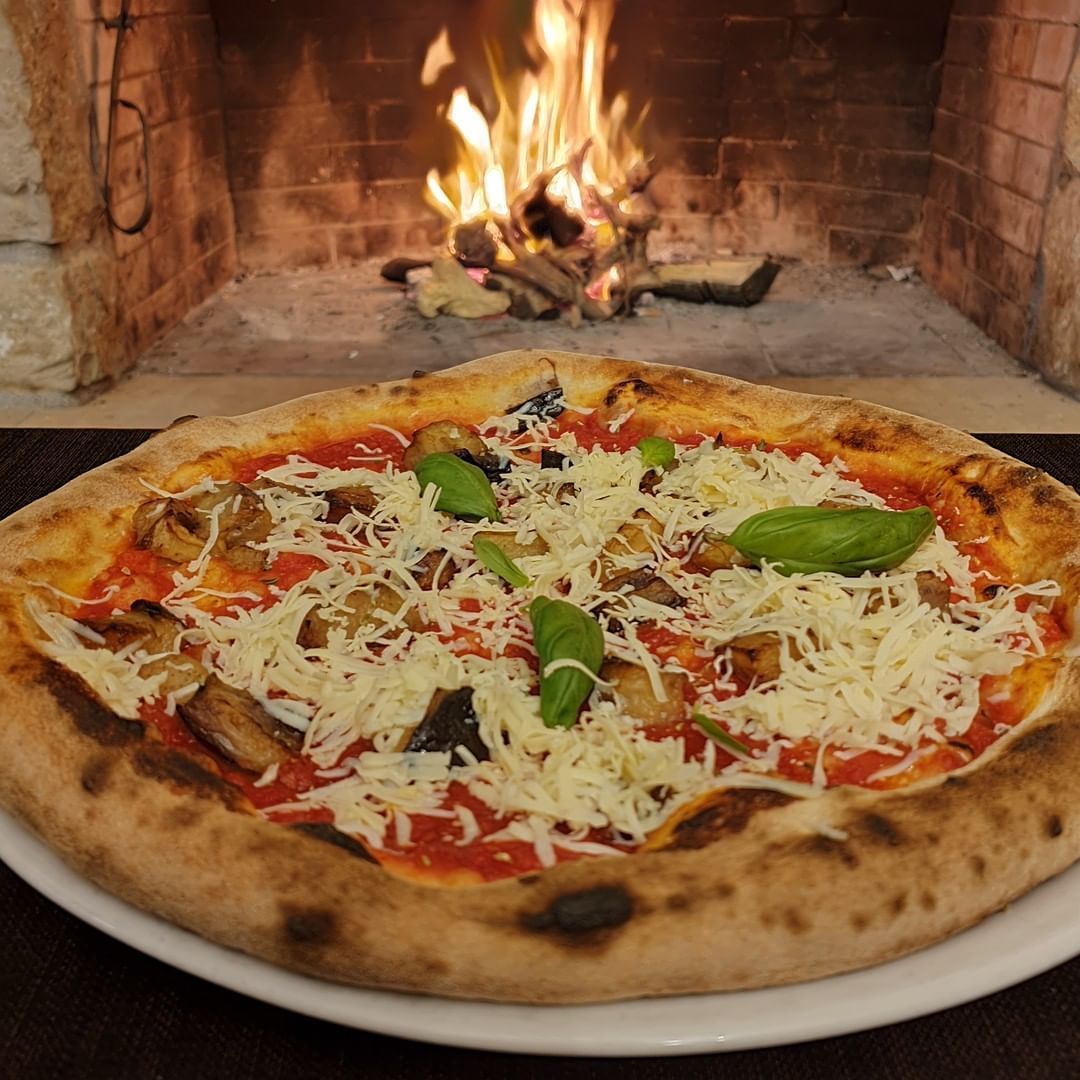 Al Cavaliere Pizzeria