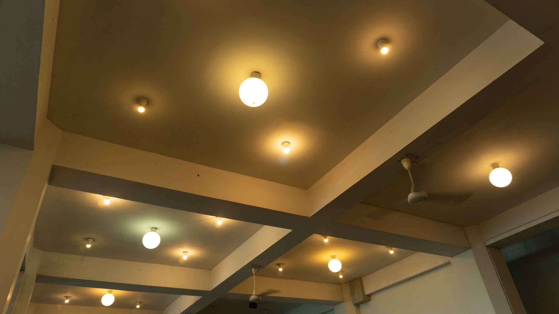 A ceiling with a lot of lights on it