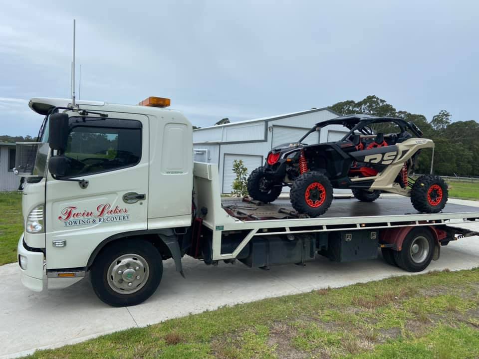 Tow Truck Vehicle Transport  — Twin Lakes Towing & Recovery in Hamlyn Terrace, NSW
