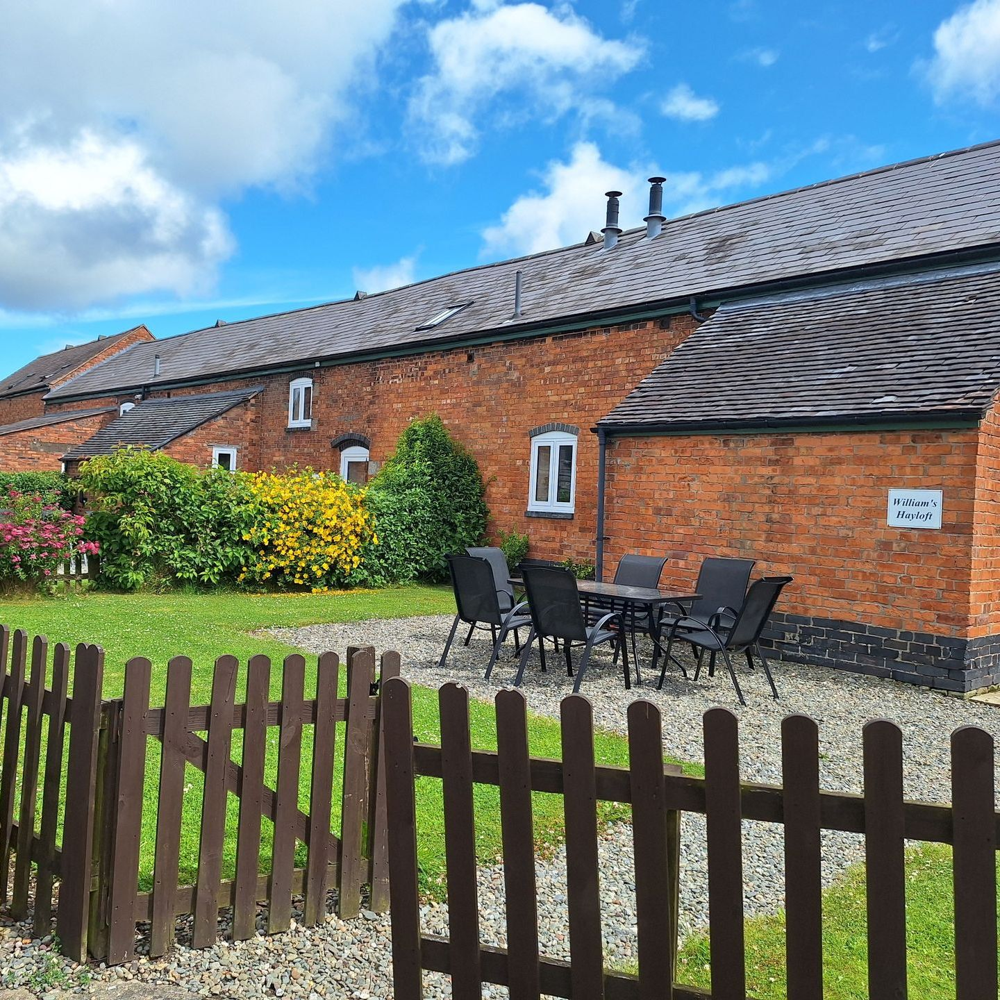 William's Hayloft Cottage sleeps 6 William's Hayloft Cottage with enclosed garden