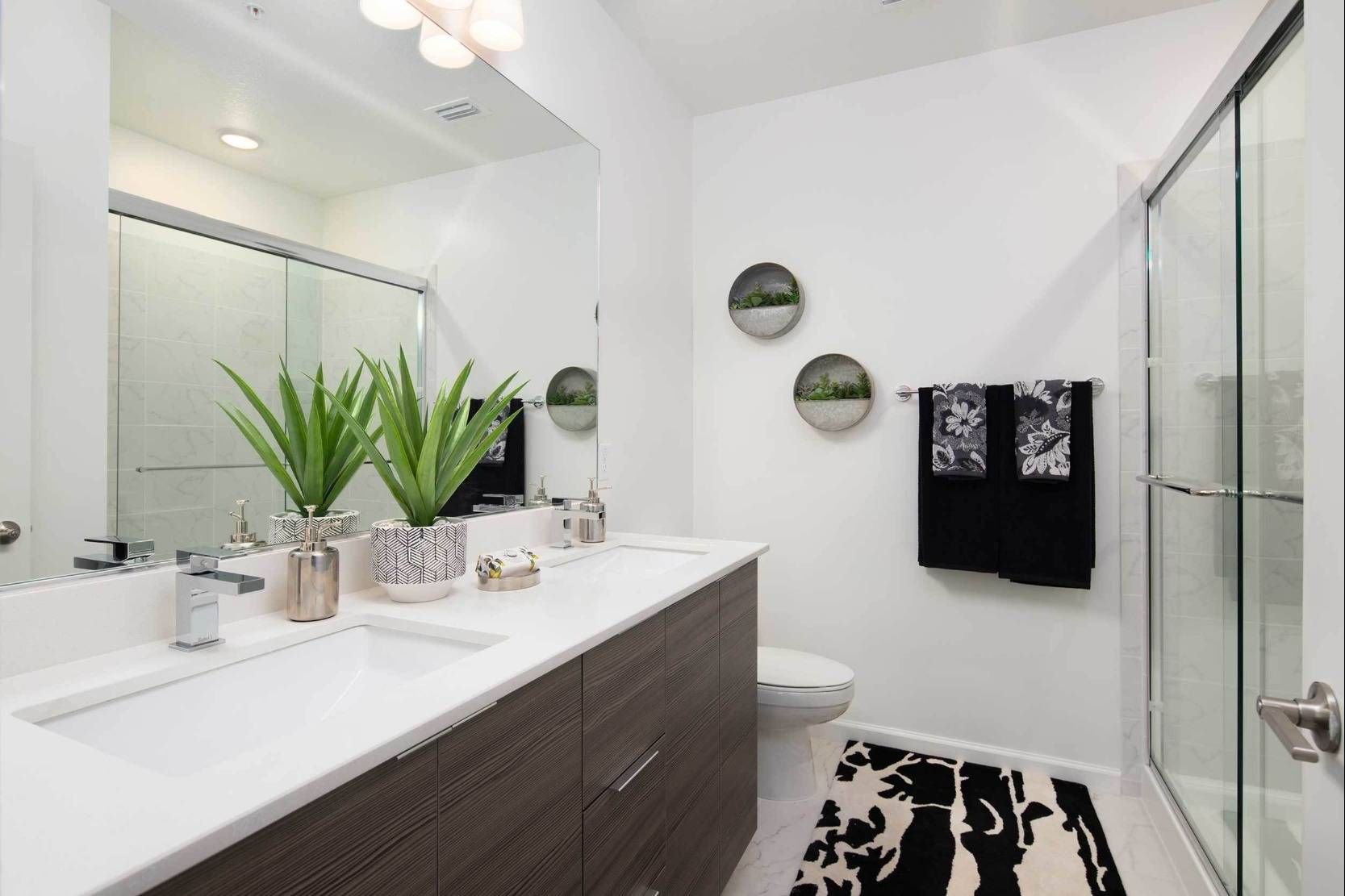 Altis Promenade Bathroom