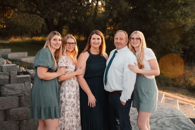 Silhouette of a man in profile, looking to the right.
