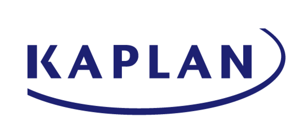 Um logotipo azul e branco para Kaplan em um fundo branco.