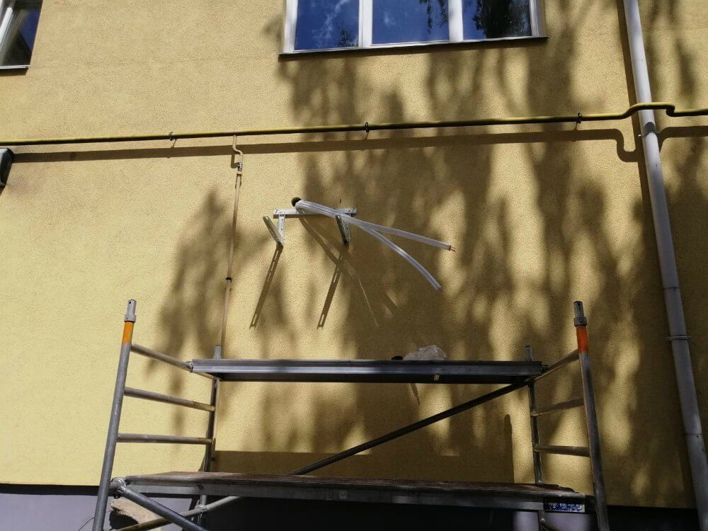 Jaunu dzesēšanas iekārtu montāža Delisnack telpās