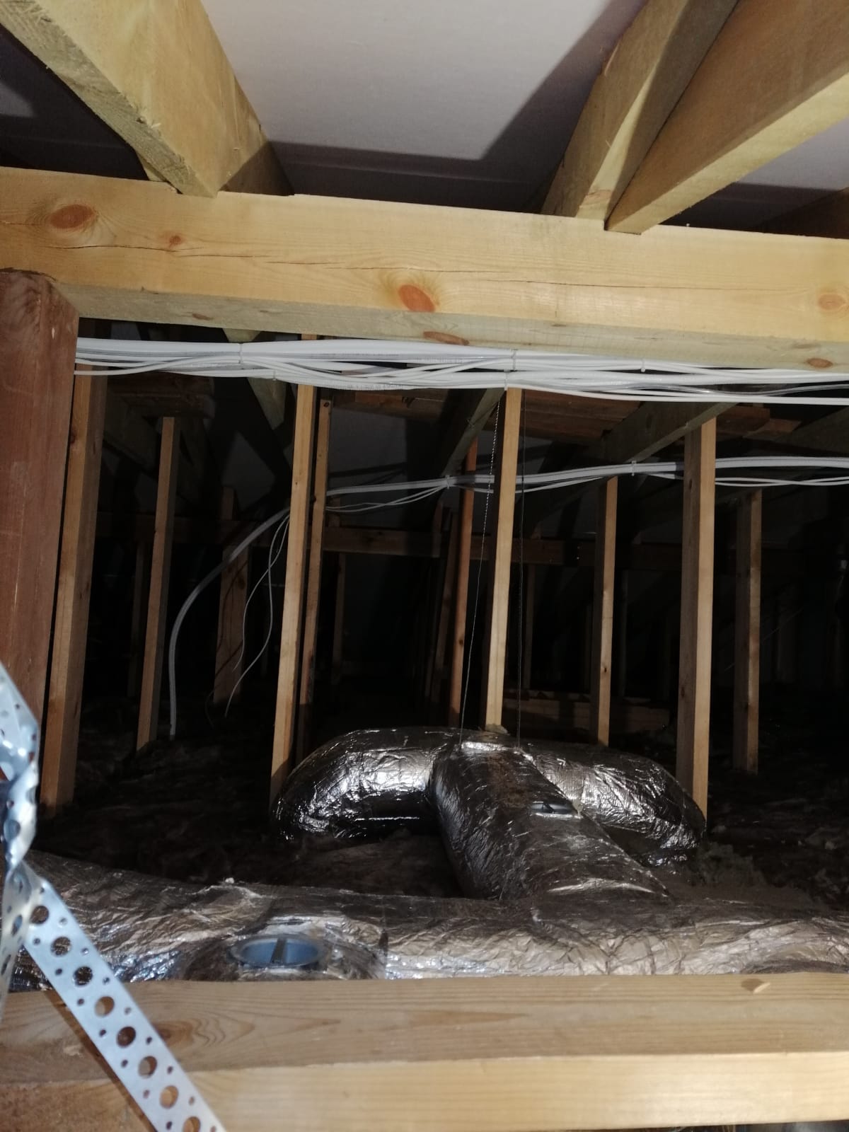 Jaunu kondicionieru izbūve, privātmājā Jūrmalā 3