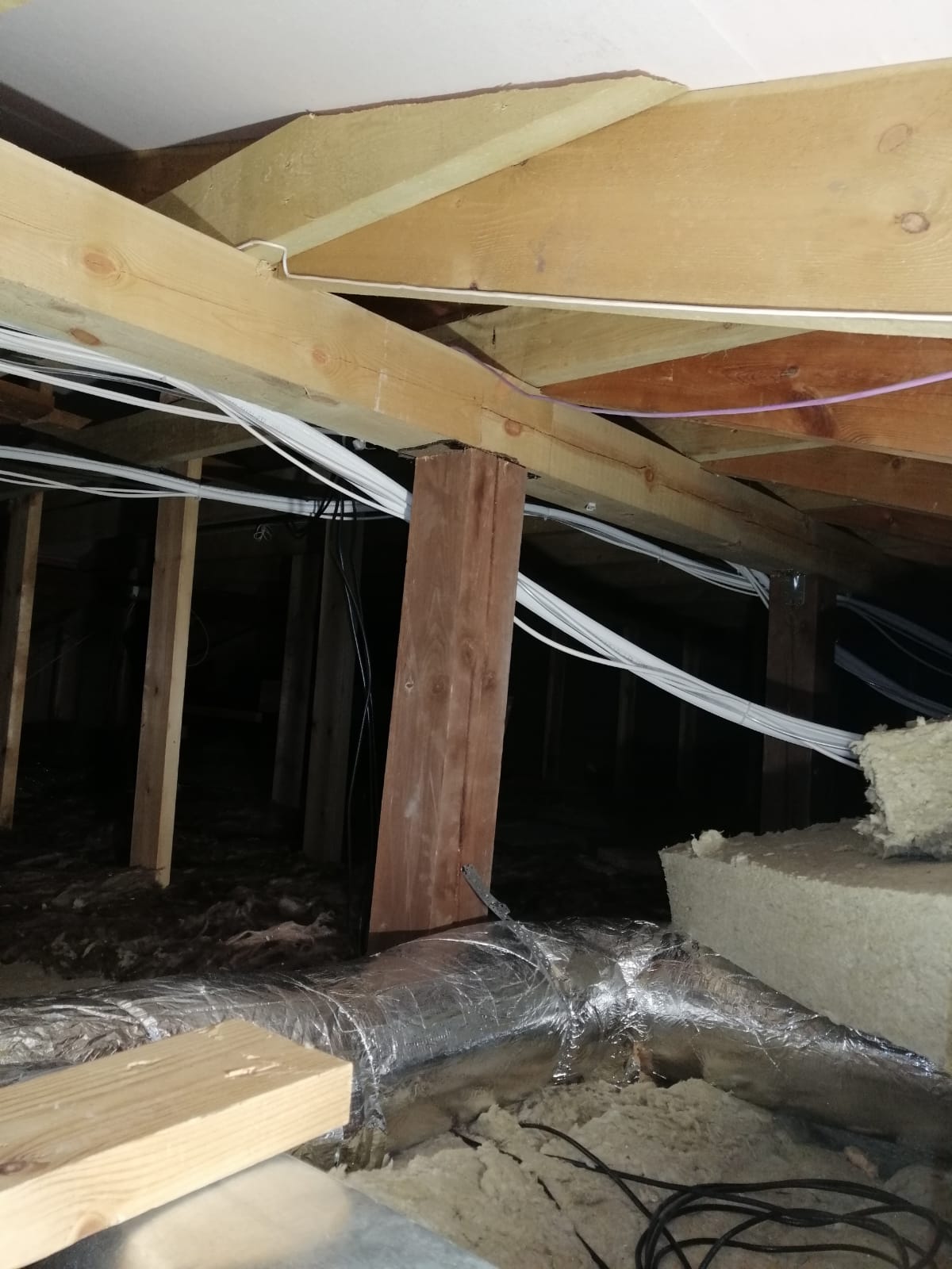 Jaunu kondicionieru izbūve, privātmājā Jūrmalā 4