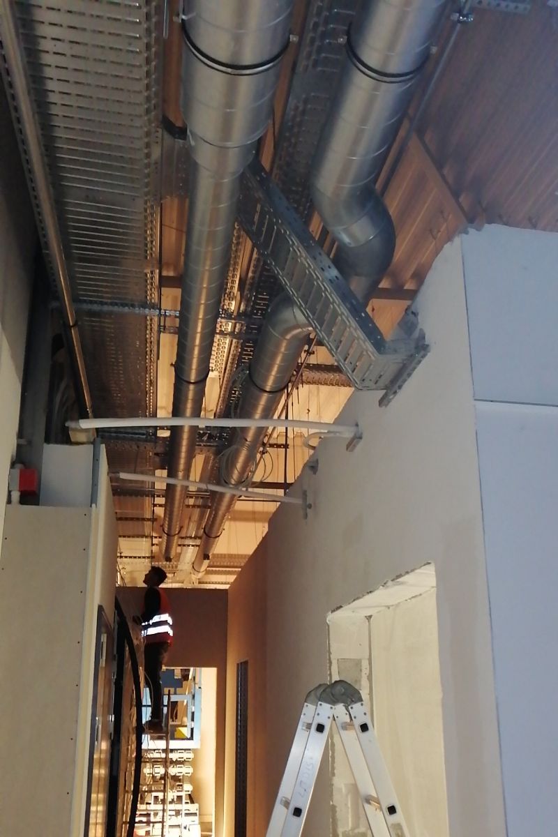 Jauna dzesēšanas sistēmas izbūve, Lielveikala telpas Rīga 02