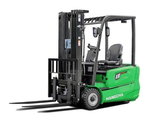 Green Hangcha forklift with black forks and a driver's seat, on a white background.