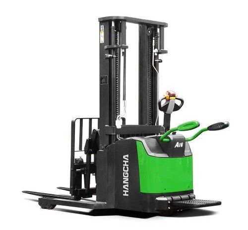 Green and black Hangcha stand-up forklift on a white background.