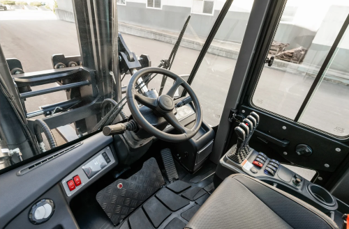 interior dv250s-7