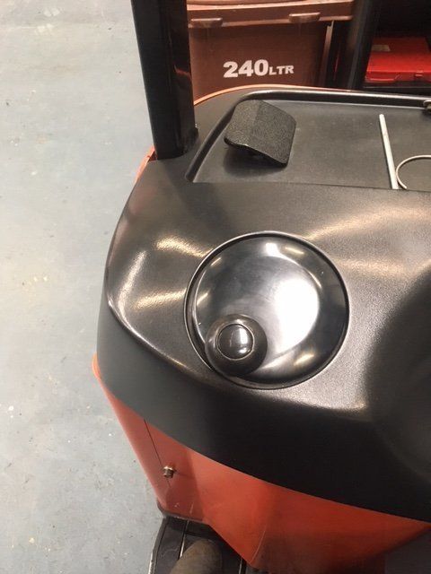 high reach forklift detail