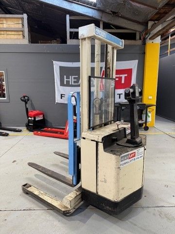 Used crown 20MT walkie stacker