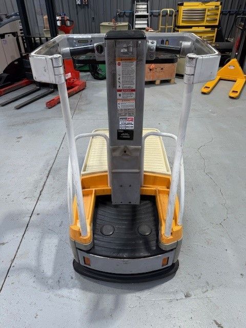 crown order picker front