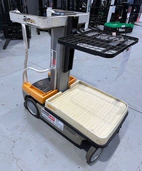 crown wave order picker