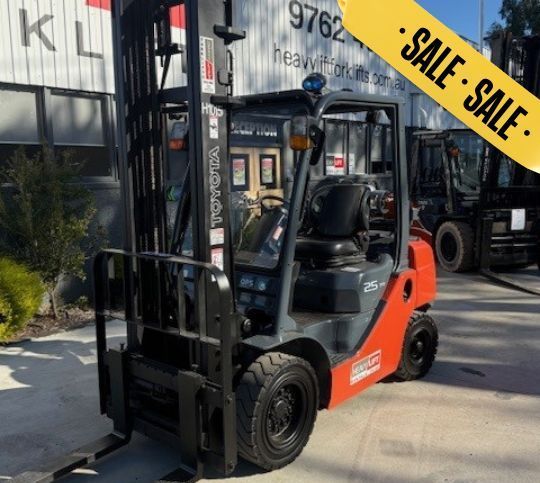 toyota 2.5 tonne forklift 32-8-fg25 for sale
