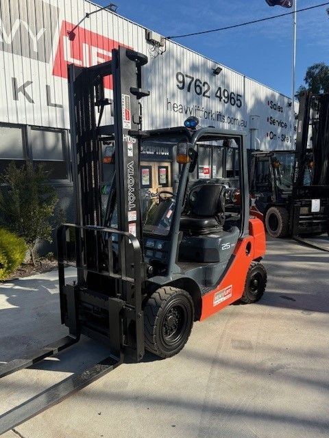 toyota forklift 2.5 tonne 32-8-FG25