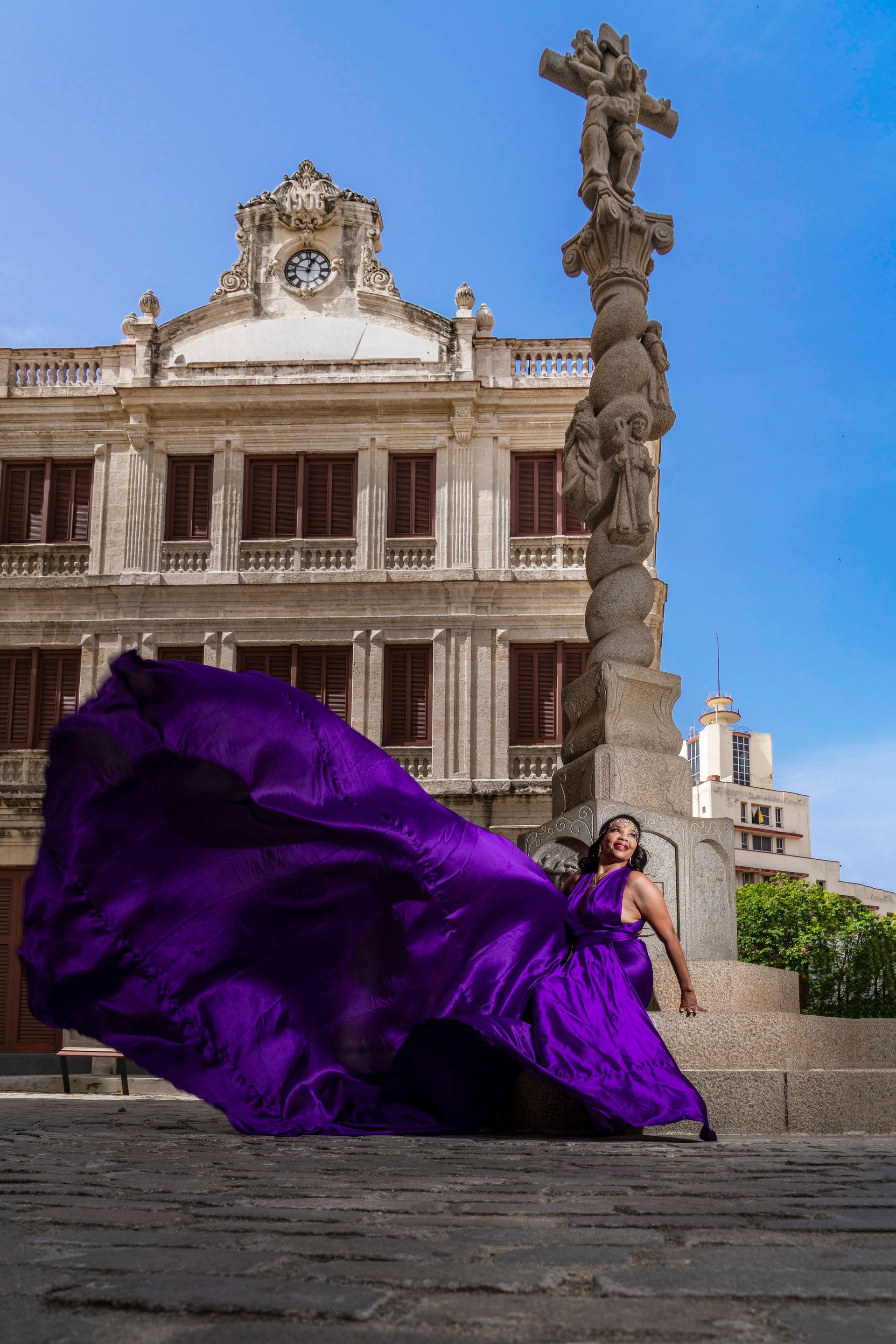 Flying Dress Photoshoot in Cuba