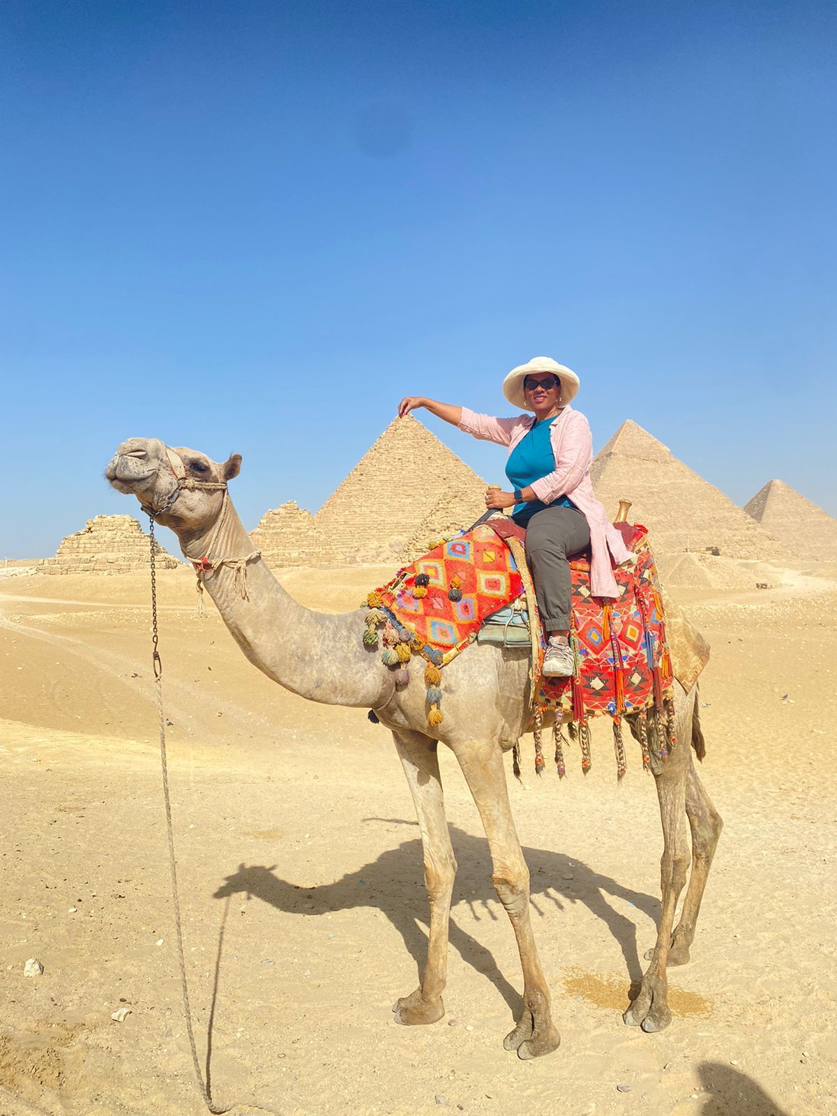 women travel group to Cairo