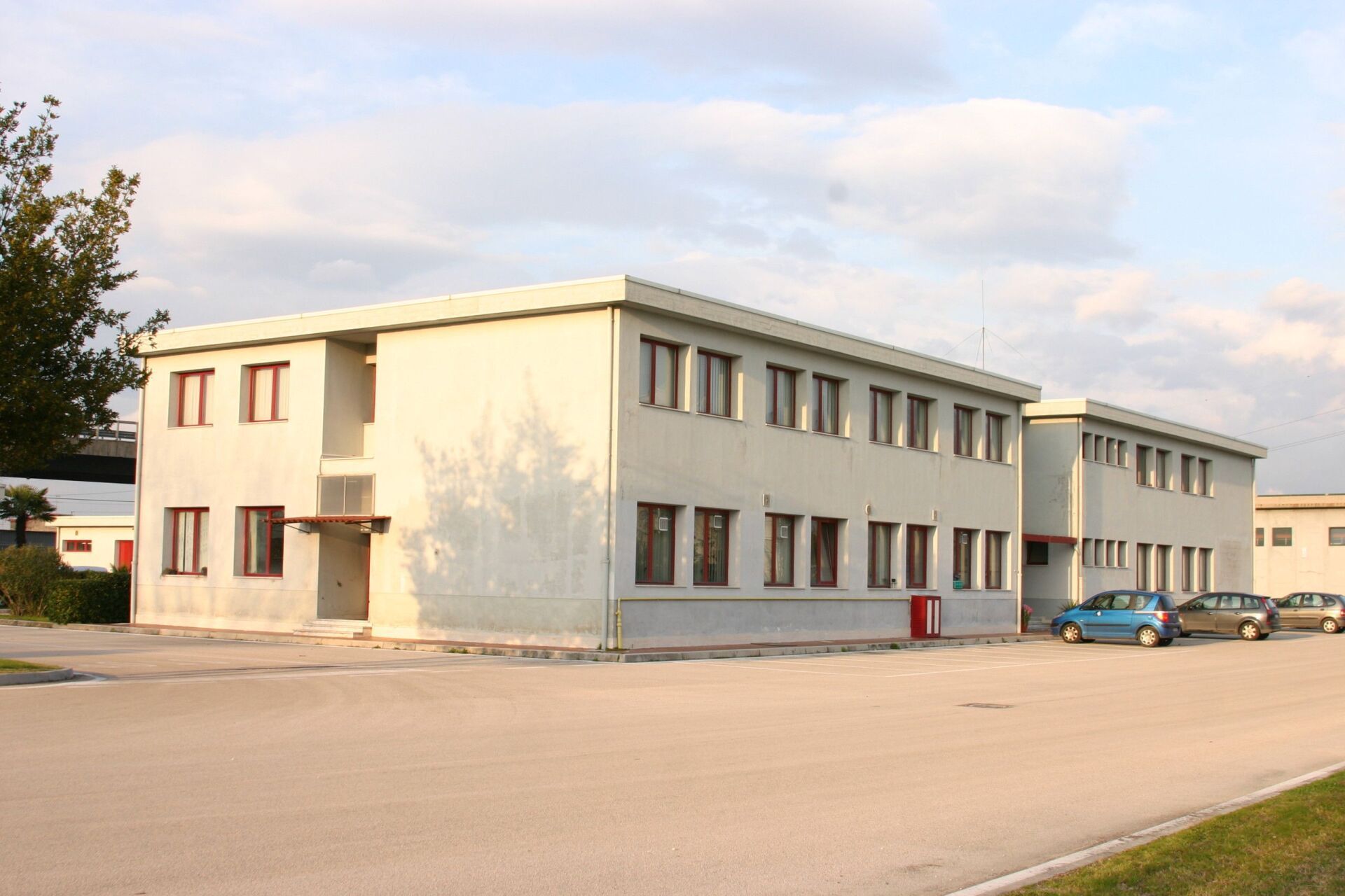 edificio dopo installazione di nuovi serramenti