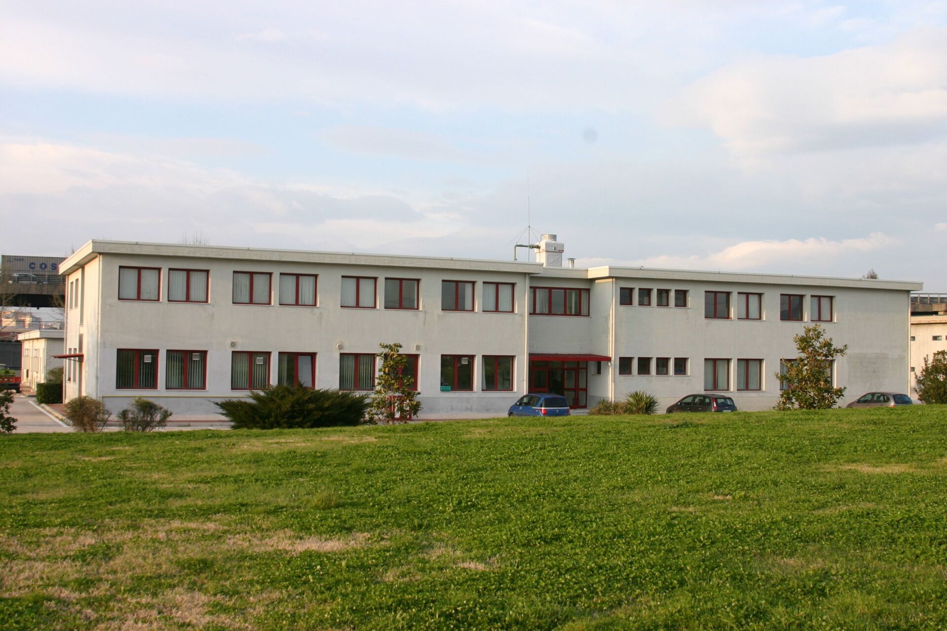 opere di rifacimento edile in una scuola