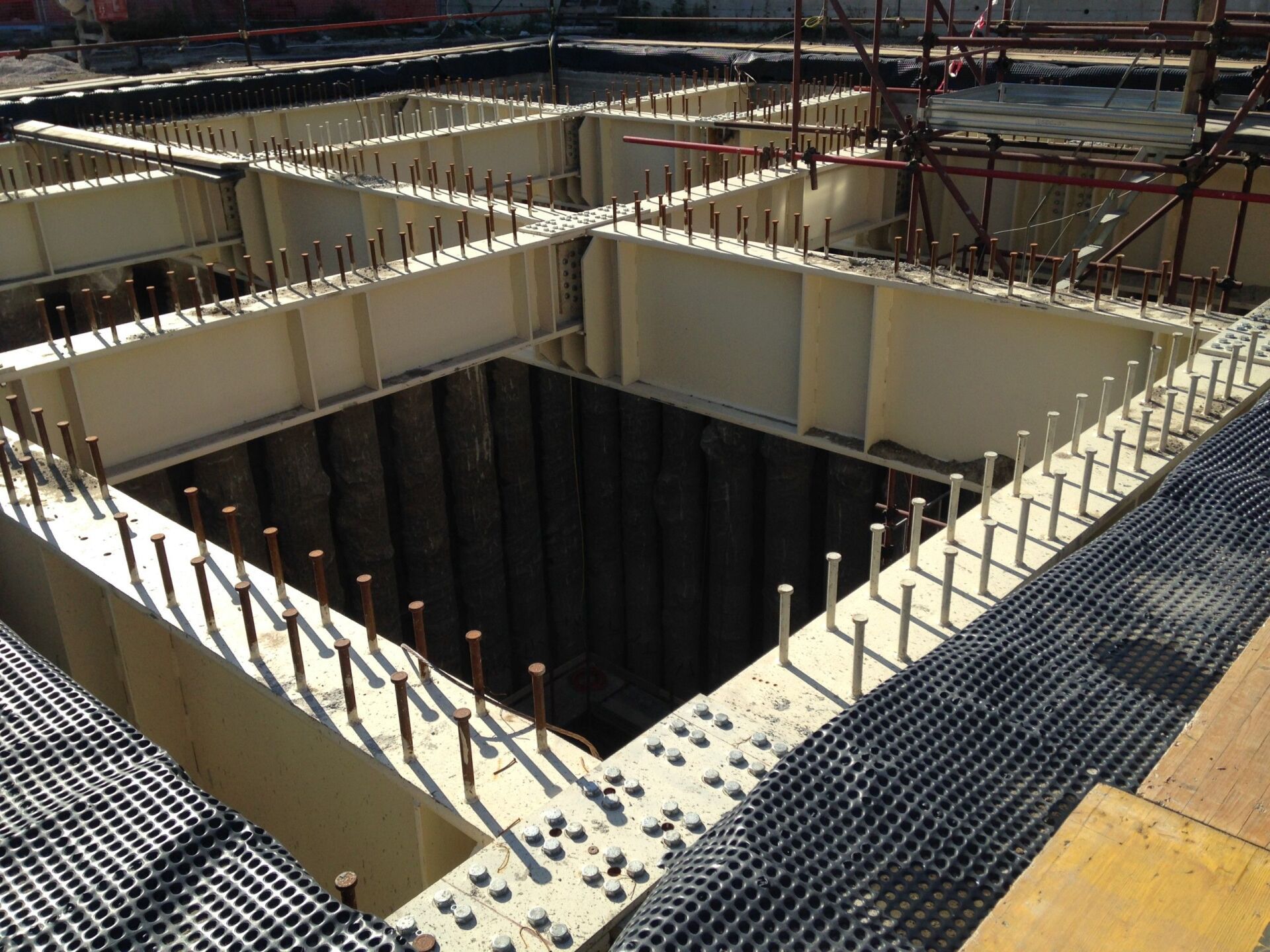 lavori di rifacimento in un cantiere