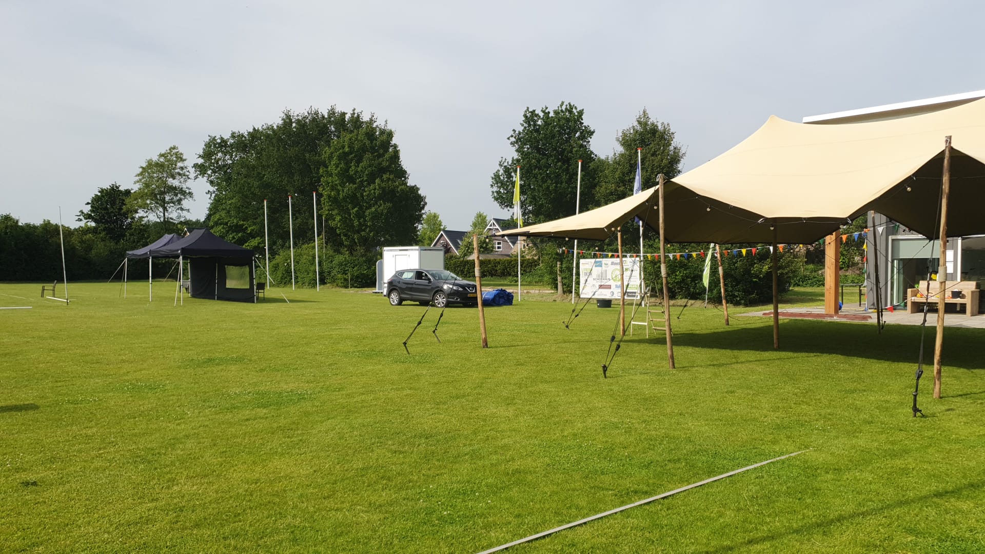 Trouwtent huren Steenwijk