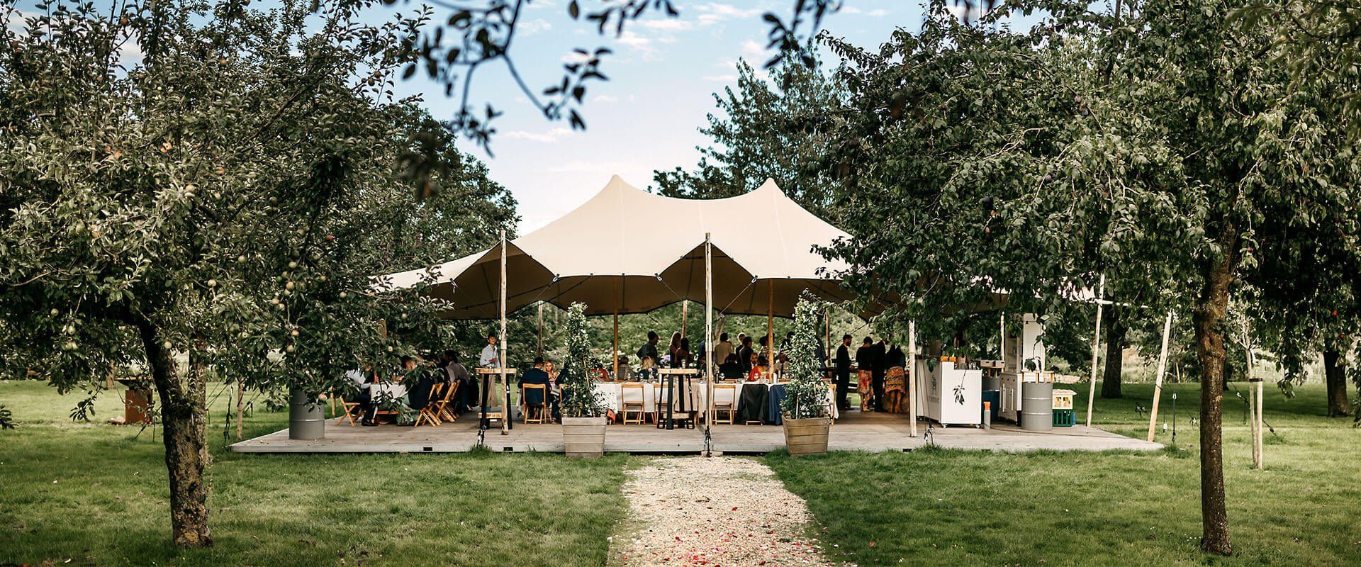 Tent ceremonie huren Noord Oost polder