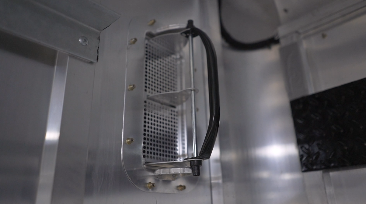 Laundry Body - Interior 3