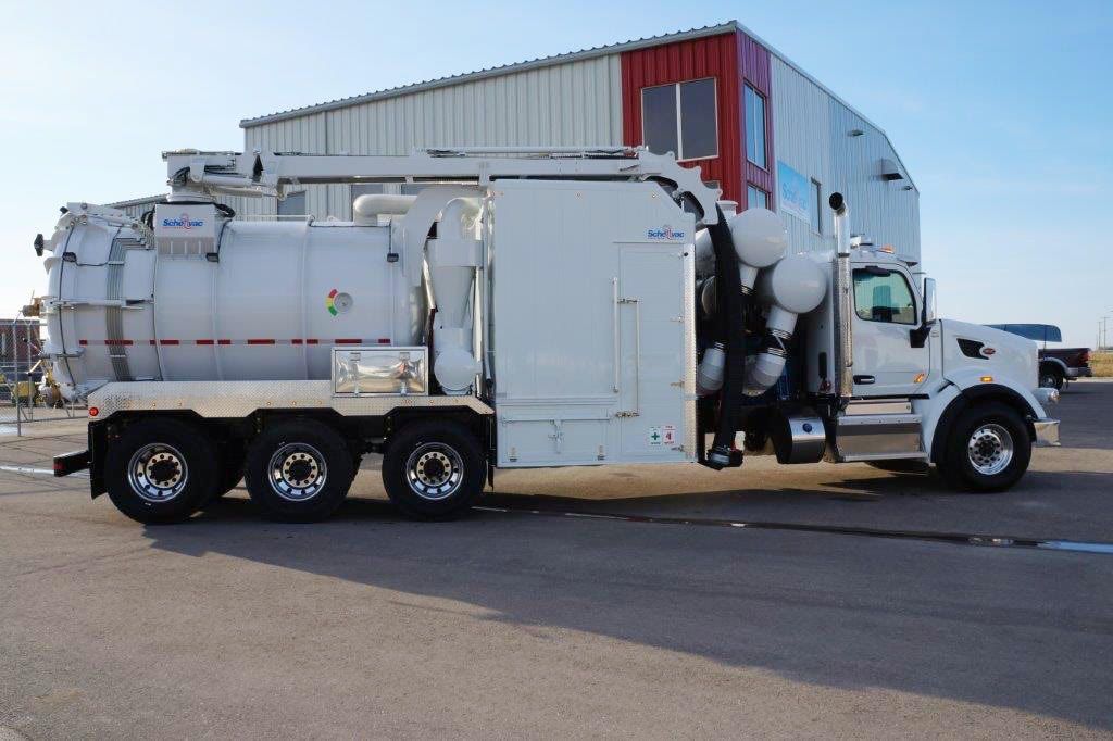 ITB Truck Body - Oil Field Custom Truck - Right side view
