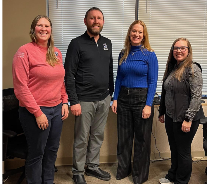 APTA Iowa members and Senator Amy Sinclair