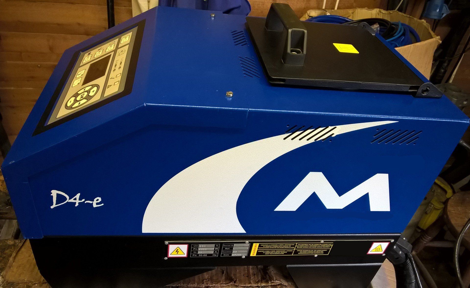 hot melt machine design