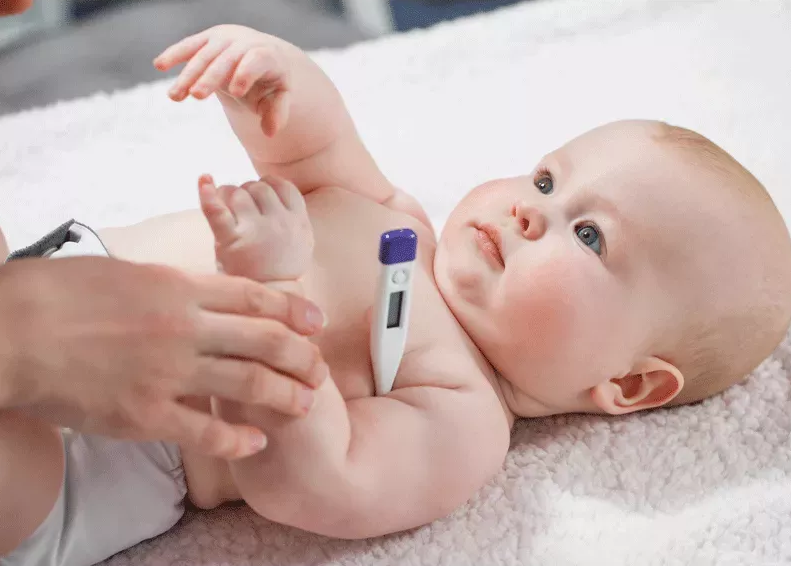 Pediatra em Curitiba Febre em Beb