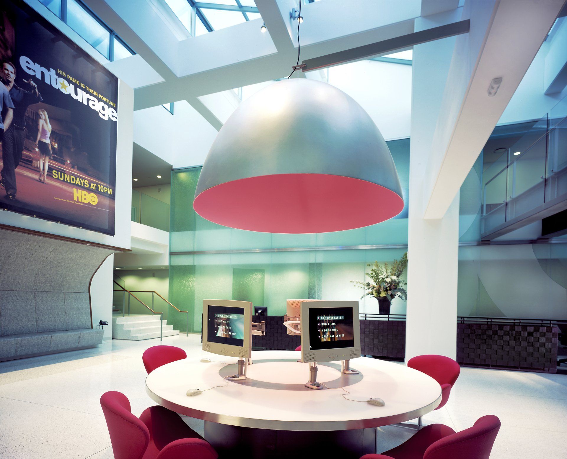 A room with a sign that says entourage on it