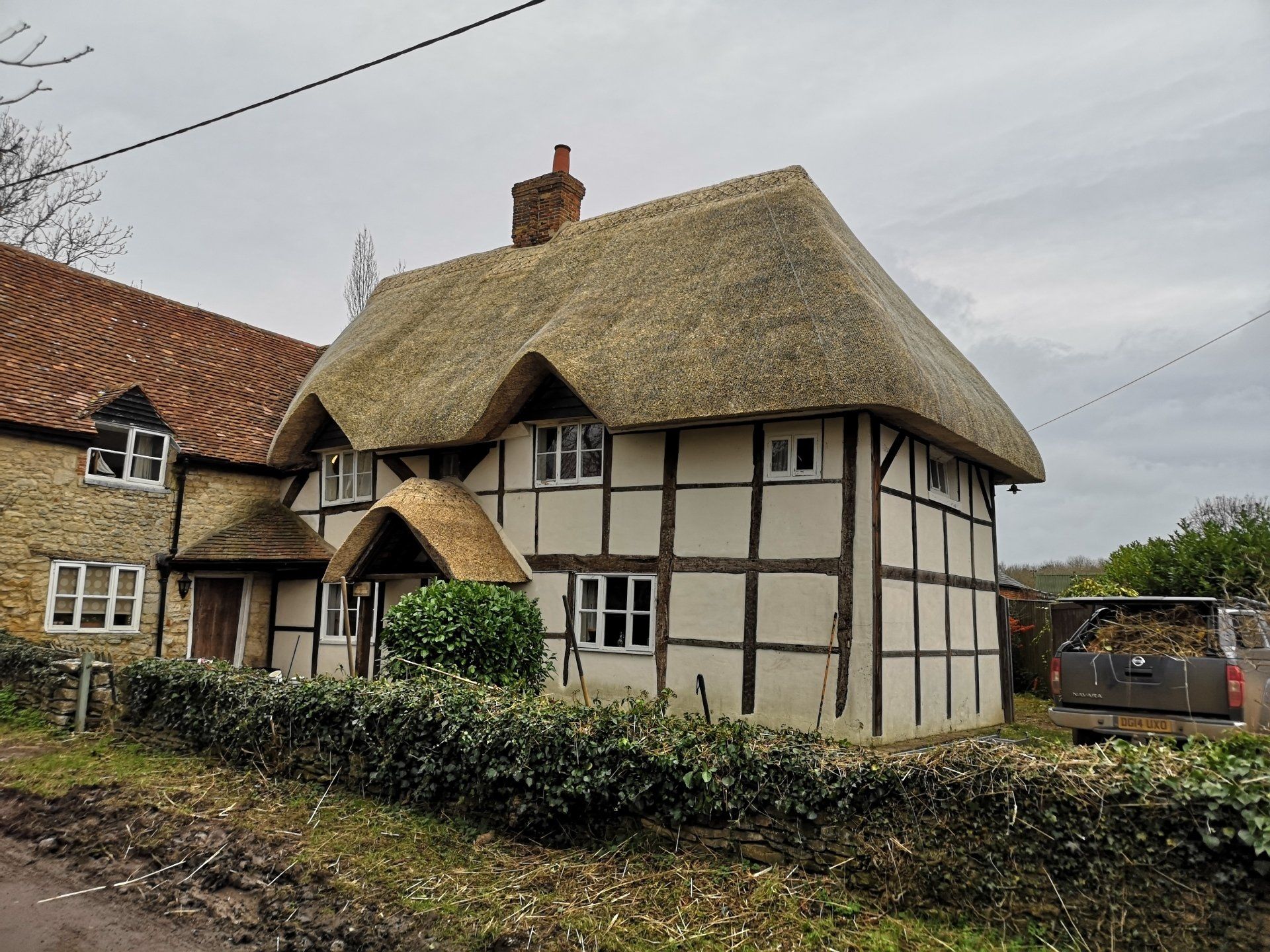 Thatched house and porch near Oxford