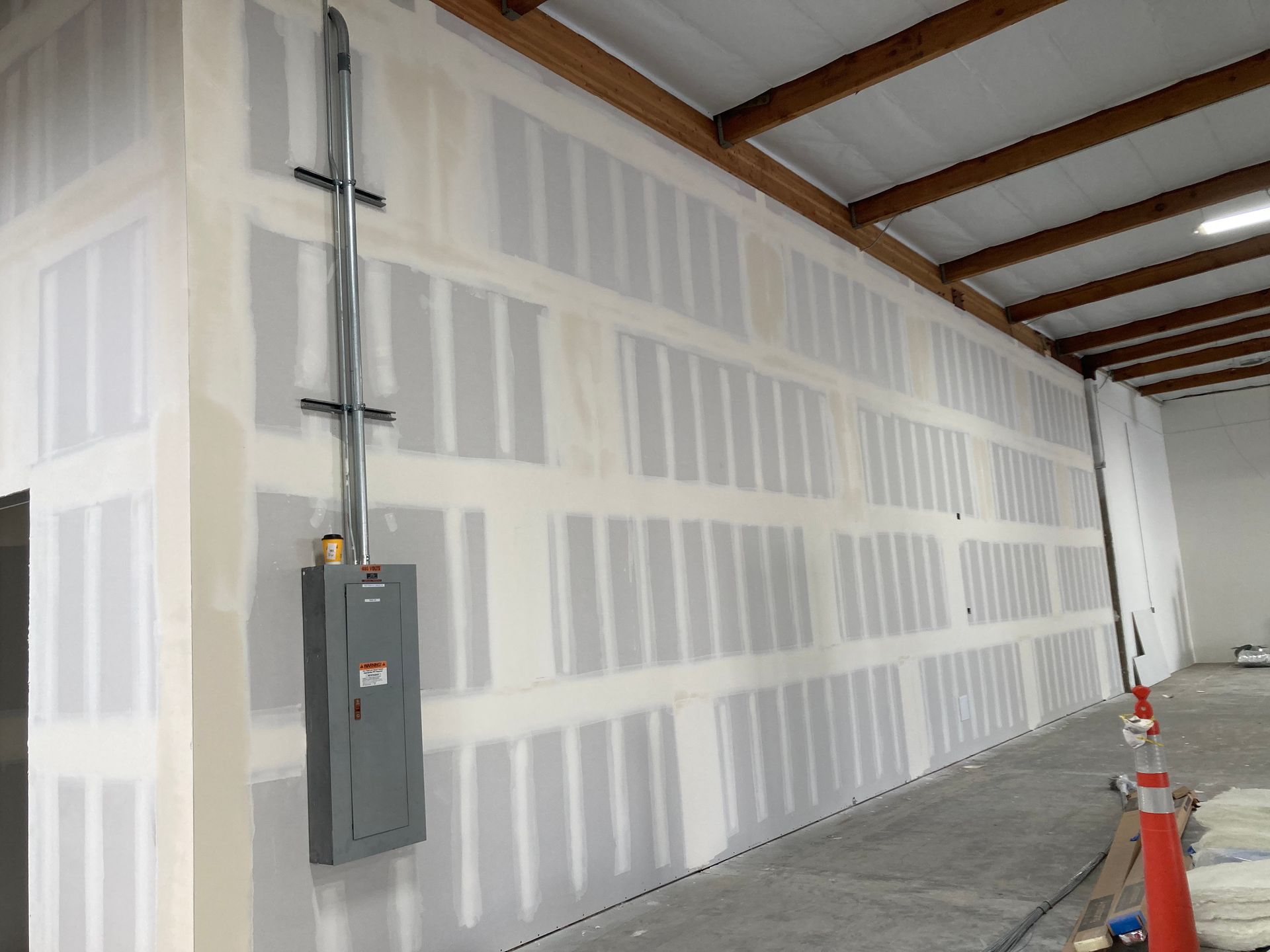 A large wall with a electrical box on it