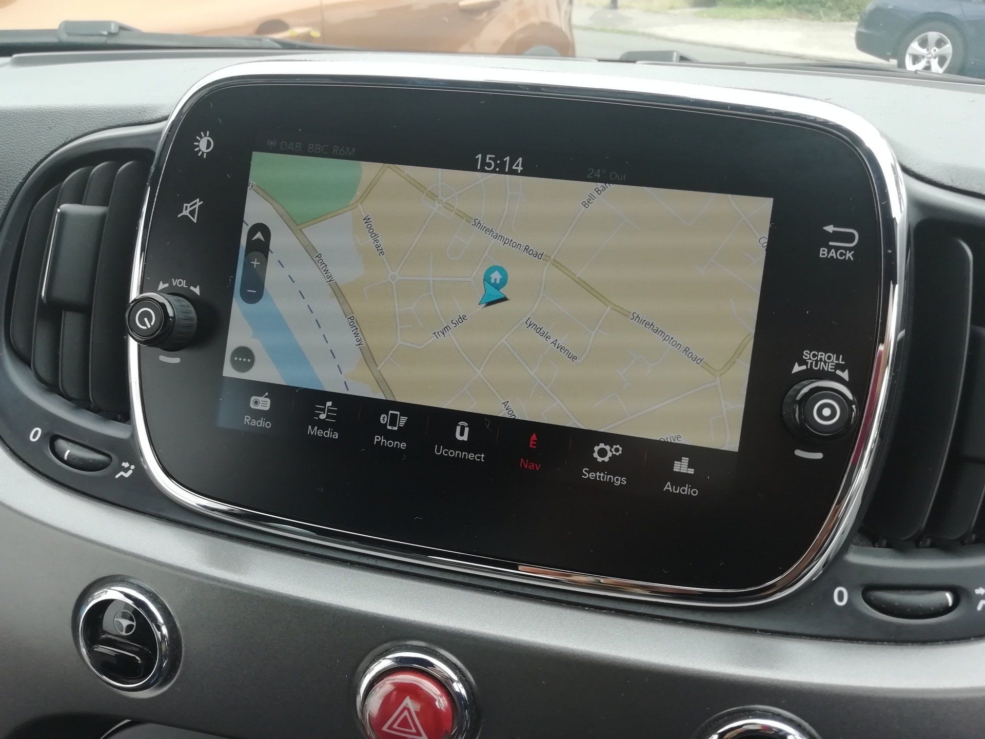 fiat 500 s built in sat nav tomtom