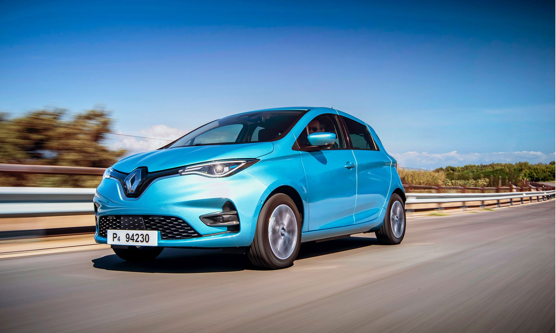 driving lessons in an electric car | renault zoe