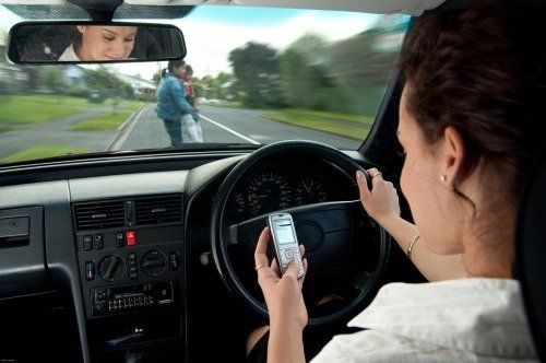 driver distracted by mobile phone
