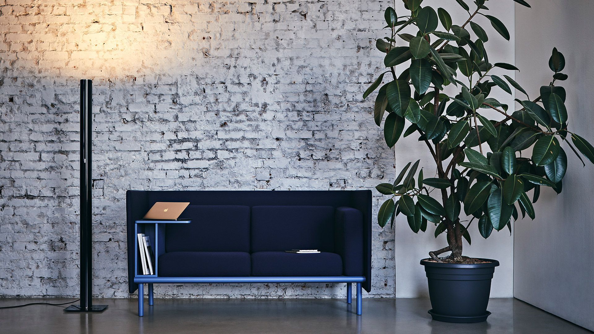 complementi di arredo Artemide lampade da terra Colombo Illuminazione Novara
