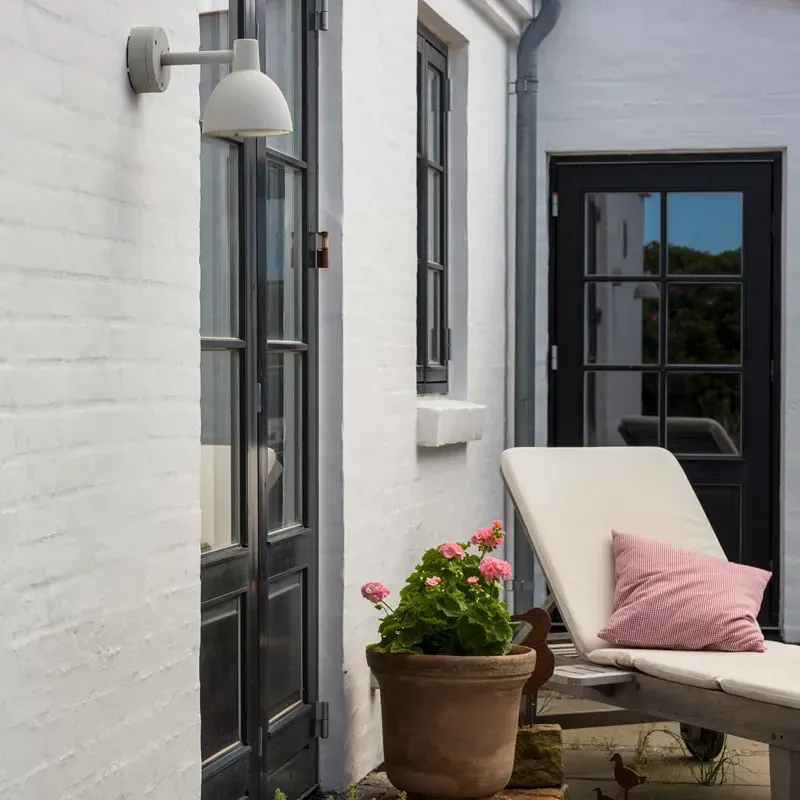 Louis Poulsen applique da esterno Colombo Illuminazione Novara