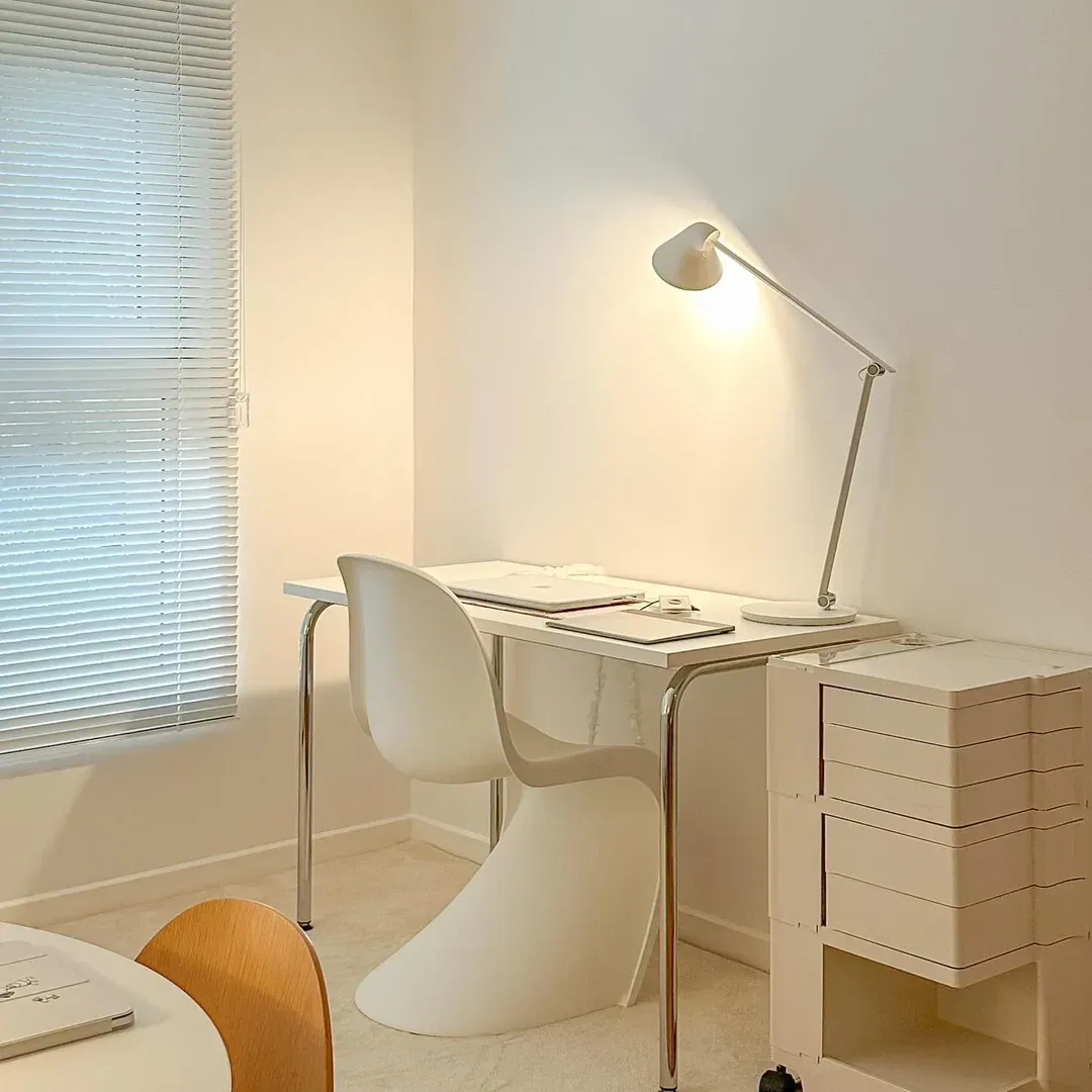 icone design Louis Poulsen lampade da tavolo Colombo Illuminazione Novara